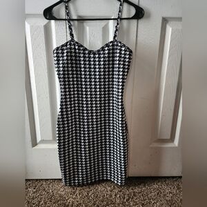Stylish Black and White Houndstooth Dress
